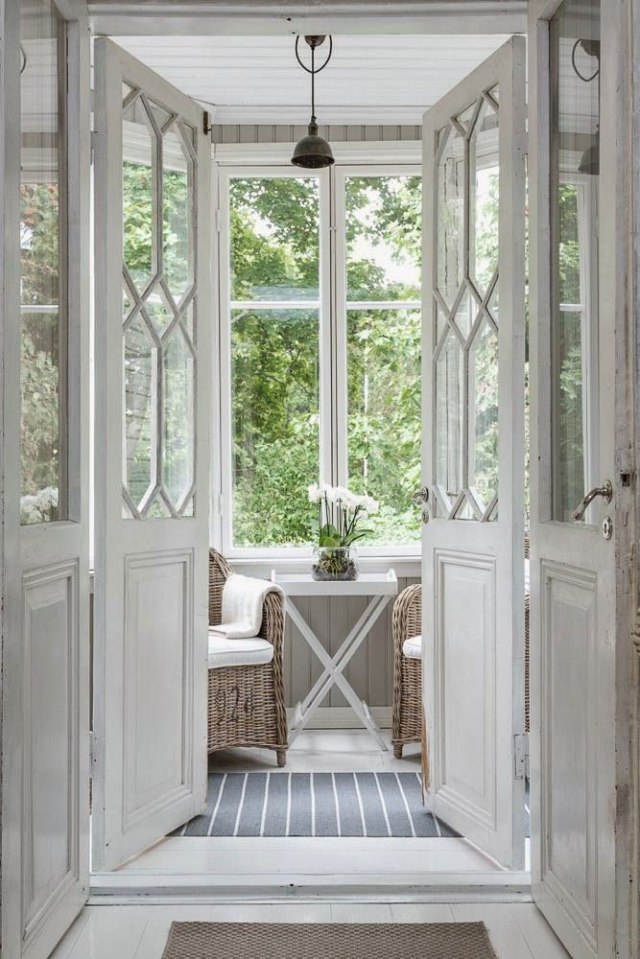 White_Doors_7