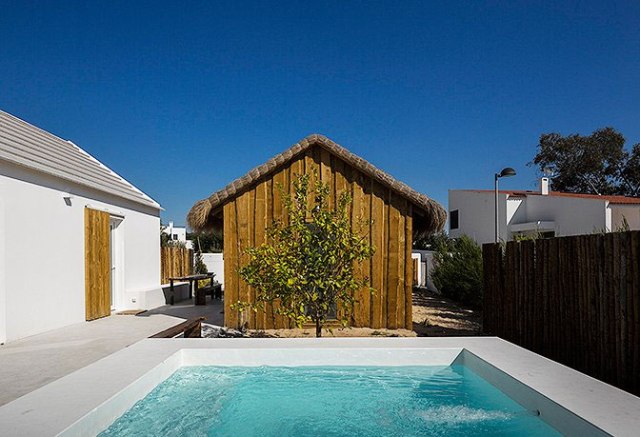 white_housecabin_portugal_3